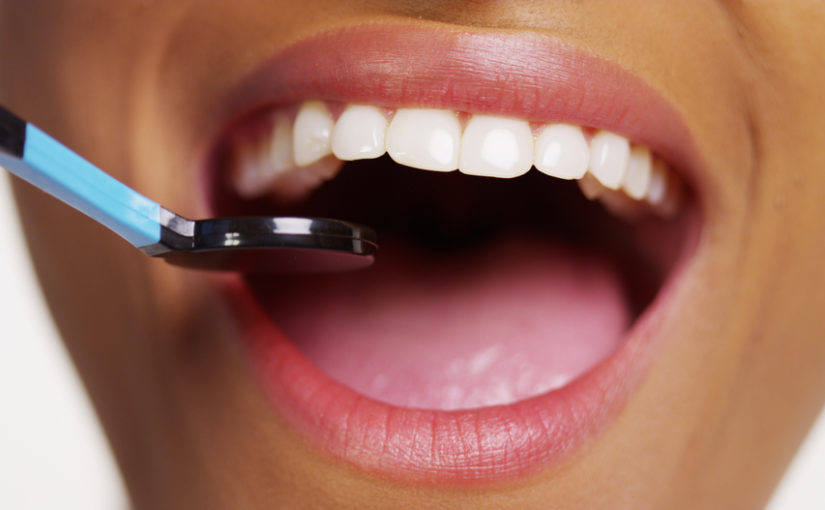 Kompleksowe leczenie stomatologiczne – znajdź ścieżkę do zdrowego i pięknego uśmiechów.